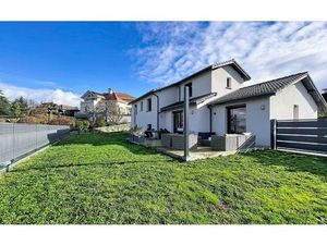 Location maison  163.9 m² T-6 à Saint-Just-Saint-Rambert  1 950 €