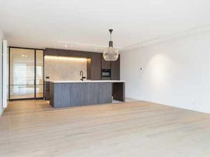 Appartement luxueusement rénové à louer à La Panne