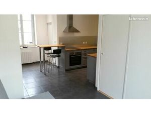 Appartement T2 meublé 42m2 avec place de parking sécurisée