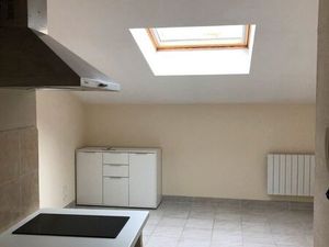 Studio rénové centre ville