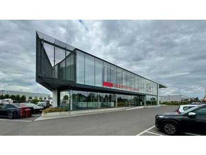 Immeuble commercial moderne à louer dans un emplacement d...
