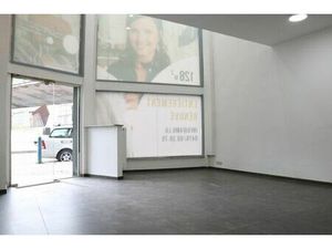 Superbe commerce rénové - excellente visibilité