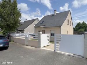 Pavillon F5 / 4 chambres - 2 salles de bain / quartier calme