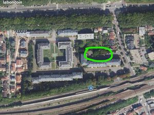 Double Place de stationnement sécurisée = VERSAILLES - Gare RER PORCHEFONTAINE