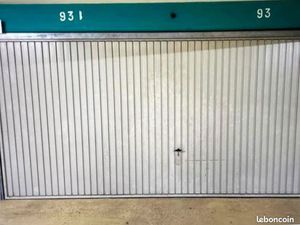 Loue double box Bécon les Bruyères