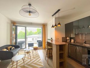 Location meublée appartement 2 pièces 40 m² à Courbevoie (92400)  1 550 €