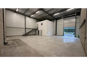 Location locaux professionnels 155 m² à Tours (37000)  1 199 €