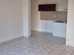 Location Appartement 3 pièces à Luçon (85400) : à louer 3 pièces / 50m² Luçon