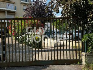 Place de Parking - PLEIN CENTRE-VILLE de JUVISY