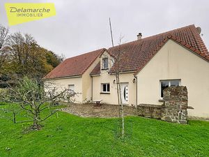 A vendre Maison à FOLLIGNY (50320) avec 5 chambres  double garage et jardin