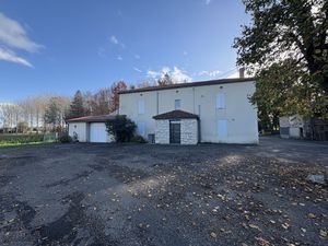 Maison - 165.72 m2 - 5 pièces