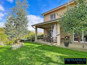 Vente villa 4 pièces 128 m² à Vaux-en-Beaujolais (69460)  375 000 €