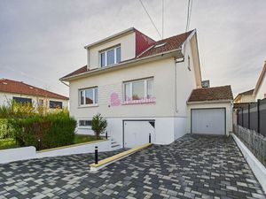 Maison Yutz 7 pièces 125 m² 5 chambres terrasse jardin deux garages