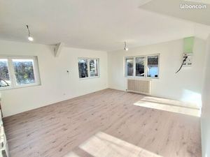 Maison avec jardin et garage