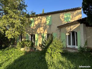 VILLA 4 CHAMBRES SUR 880 m2 TERRAIN ARBORE