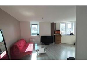 Location appartement  42.39 m² T-2 à Landivisiau  420 €