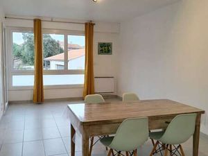 Location Appartement 2 pièces Meublé à Luçon (85400) : à louer 2 pièces Meublé / 54m² Luço
