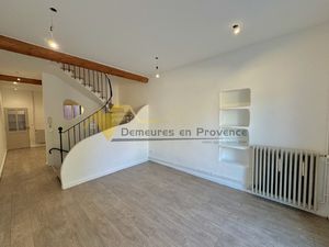 VAISON-LA-ROMAINE Immeuble Idéal investisseur.