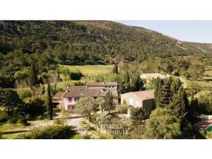 Grande propriété atypique avec 7 7 ha et vues sur l'Alaric - Capendu