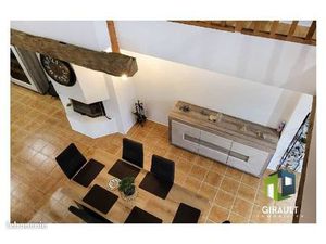 Maison 7 pièces 243 m²