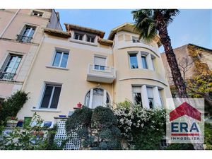 Maison 6 pièces 245 m² à vendre / acheter orange 84100 ? | ERA Immobilier