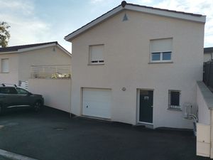 Maison T3 avec garage et terrasse - ST SYMPHORIEN SUPERCHARGEDOISE
