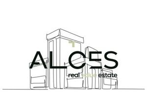 À VENDRE LOCAL COMMERCIAL 826 M2 AVEC PARKINGS