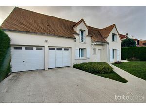 A VENDRE MAISON A MAGNY-LES-HAMEAUX - 7 PIECES