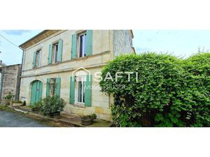 Maison en pierre vue Dordogne