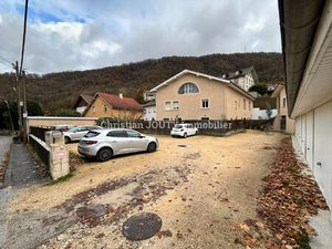 POISAT F3 EN DUPLEX + GARAGE + PARKING 38320