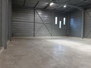 Location local d'activités SEMOY 650 m²
