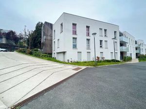 LA CELLE-SAINT-CLOUD - AVENUE DE LOUVECIENNES - A LOUER VIDE - 2P de 49.08M² AU 1ER ETAGE 
