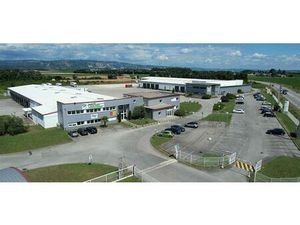 Location entrepôt / local d'activités MONTELEGER 4 892 m²