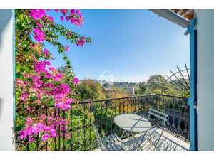 Maison jumelée entièrement rénovée à vendre dans un domaine sécurisé à Cannes