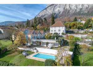 Maison 6pièce(s) 4chambre(s) 230 m² Meylan (38240)