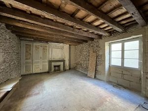 Vente maison 4 pièces 140 m² à Montlouis-sur-Loire (37270)  160 500 €