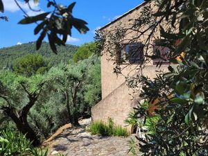 Claviers : Charmante petite villa à pied du village