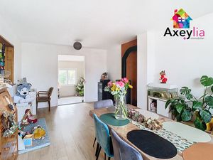 A VENDRE- RIORGES PLATEAU- MAISON RÉNOVÉE SUR TERRAIN DE 630 M2