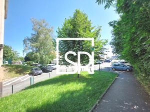 Location Local Professionnel 443m² CLERMONT FERRAND 63000