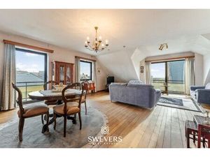 Ruim appartement met 3 slpk en veel lichtinval in Borgloon