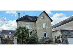 Maison en pierre de 170 m² à Fougeres