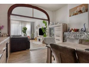 Charmant gelijkvloers met tuin en polyvalente kelder.