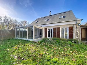 Vente maison 7 pièces 162 m² à Orleans (45000)  272 000 €