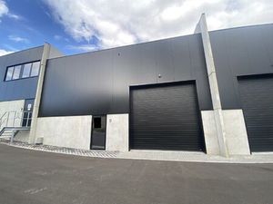 Magazijn - 250m² - aan de expressweg N45 in Denderhoutem