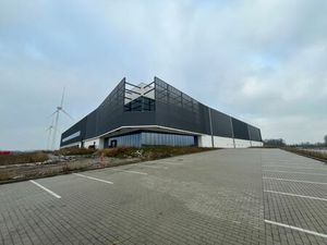 Logistiek gebouw te huur