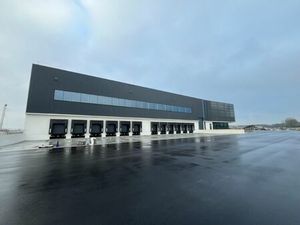 Logistiek gebouw te huur