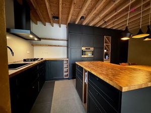 Tinne van ImmoWonen.be verhuurt dit fijne huisje met garage