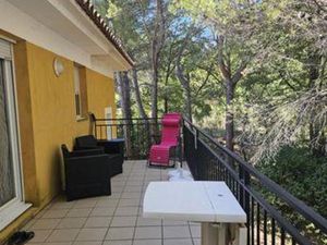 Appartement t2 53 m2 sans vis à vis avec terrasse 18 m2