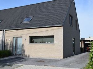 Huis te koop in Sint-Lievens-Houtem met 3 slaapkamers