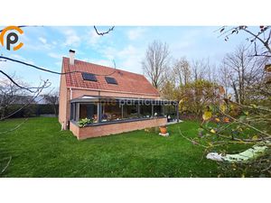 Vente maison 7 pièces 142 m² à Cysoing (59830)  373 000 €